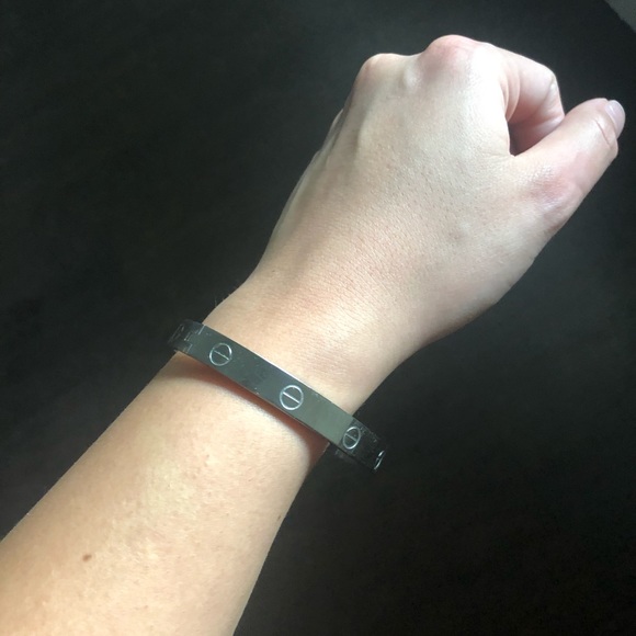 Designer bangles - Picture 2 of 3